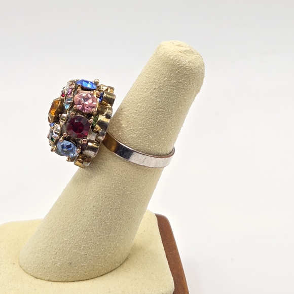 Vintage Rhinestone Cocktail Ring - Picture 3 of 12